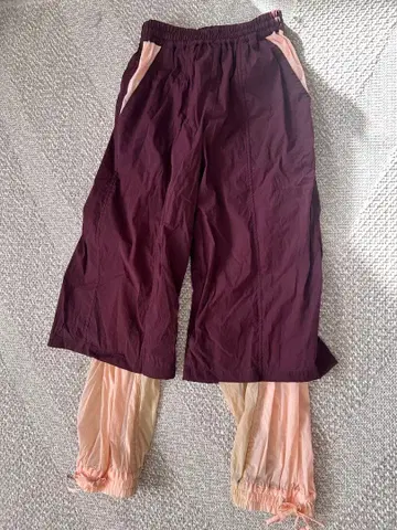 버건디 나일론 캐주얼 팬츠