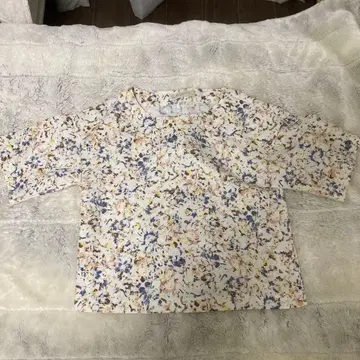 BEAUTY&YOUTH 플라워 프린트 상의