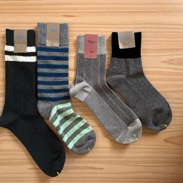 [ 새상품 ] 타비오 25~27cm 4족 세트 5000엔 상당