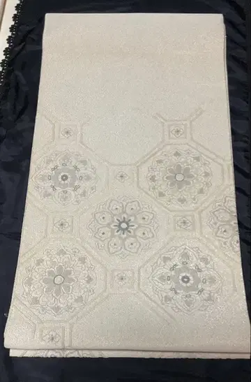 나고야 오비 크림색 꽃무늬 1121