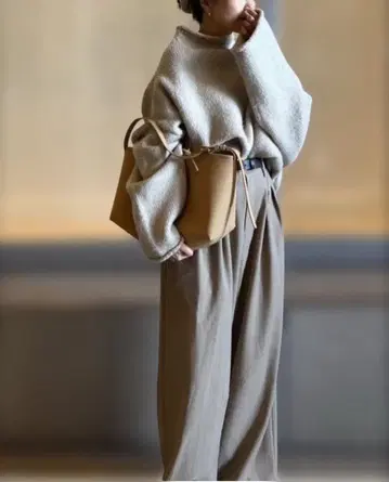 ETRE TOKYO 에트레토쿄 하이넥 오버 사이즈 니트