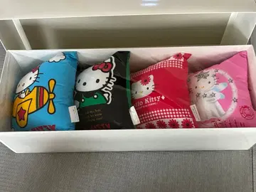 헬로키티 쿠션 세트 2000