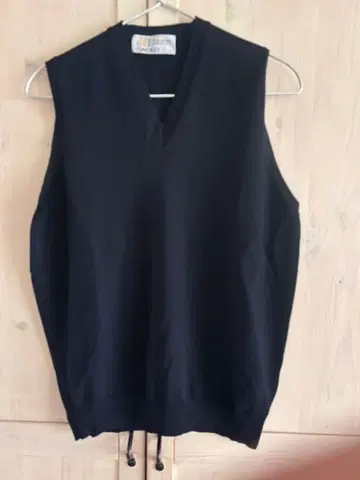 John Smedley V넥 베스트 네이비