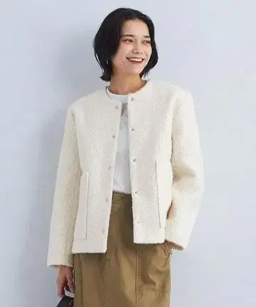 그린 라벨 릴랙싱 라이트 보아 메탈 버튼 가디건