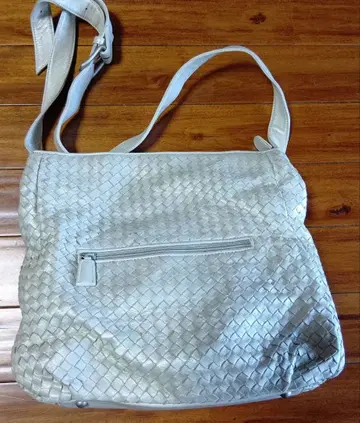 RYOKO KIKUCHI 실버 뜨개질 가죽 숄더백