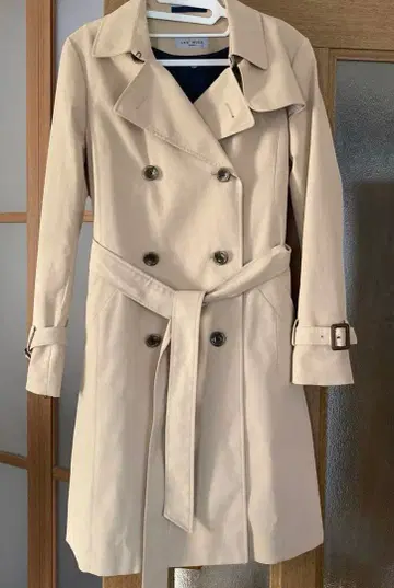 새상품급 취업활동 LES MUES 베이지 트렌치코트