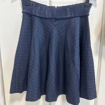 sandro 네이비 스트라이프 플레어 스커트