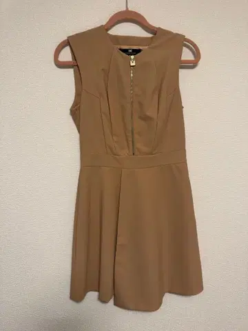 ELISABETTA FRANCHI 슬리브리스 원피스