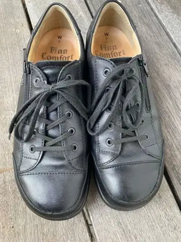 핀 컴포트 독일제 블랙 가죽 신발 W7