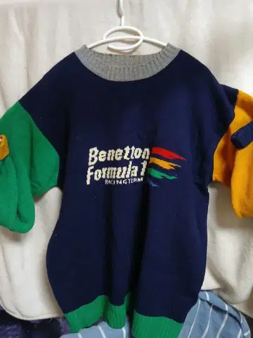 베네통 포뮬러 1 니트 스웨터 L 사이즈