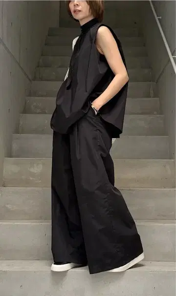 chieko+ 치에코플러스 새상품 airy wide pants 팬츠