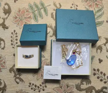 하울의 움직이는 성 반지 목걸이