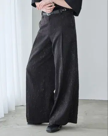 [ Spielio ] 호일 프린트 주름 가공 슬랙스 M 사이즈