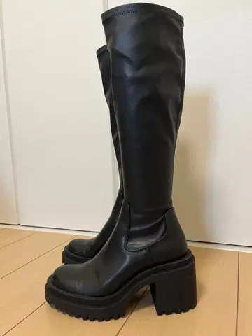 ZARA 통굽 롱 부츠 블랙 35