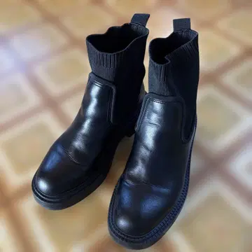 ZARA 사이드 고어 부츠 블랙 37