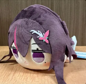 AZKI 누워있는 봉제 인형