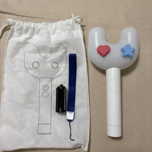 뉴진스 응원봉 빙키봉 판매