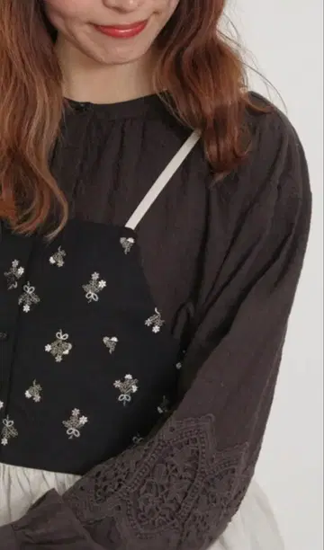 Samansa mos2 소매 부품 레이스 밴드 카라 히요쿠 블라우스