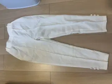 화이트 하의 허리 버튼 밴딩 핏모어 Fit more