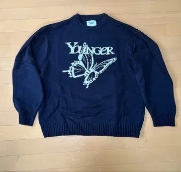 YOUNGER SONG 네이비 니트 스웨터