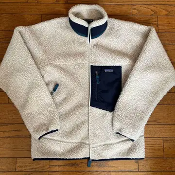 Patagonia 플리스 자켓 M 사이즈 크림색 인기 컬러