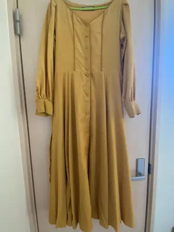 jouetie 머스타드 긴팔 원피스