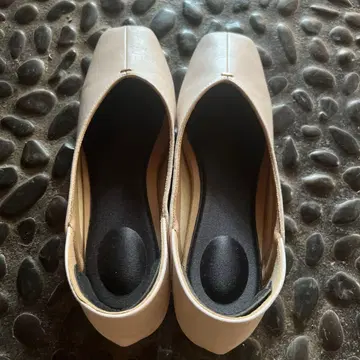 베이지 가죽 발레 슈즈 낮은 힐 화이트