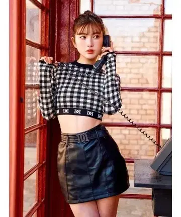 Darich 깅엄 체크 로고 니트탑