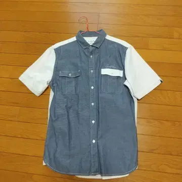 데님풍 반팔 셔츠 블루 화이트