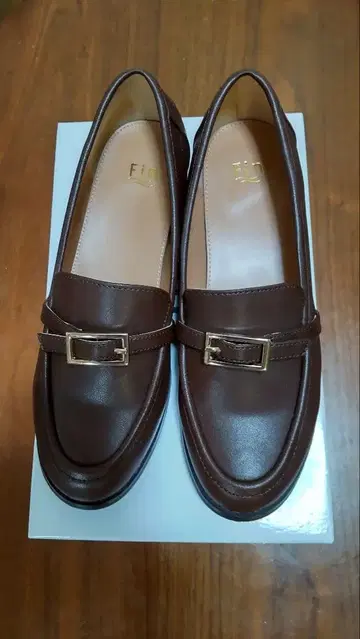 로퍼 인조 가죽