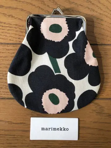 새상품 마리메꼬 우니코 가마구치 파우치