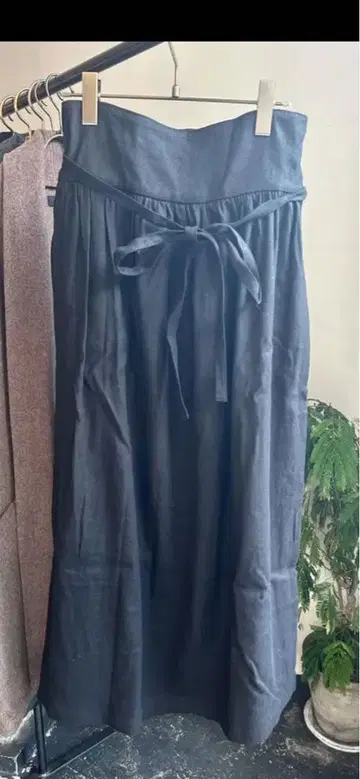 가격 인하 MITTAN 블랙 롱 스커트