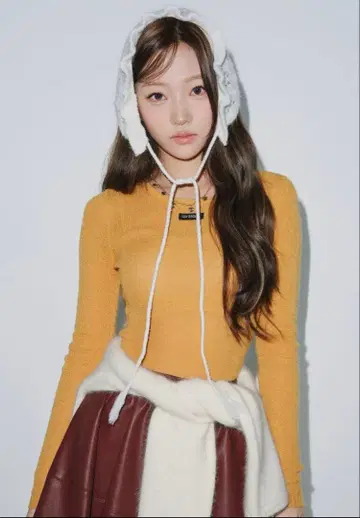 LILY BROWN 스노우 니트 바부슈카 Hearts2Hearts 착용