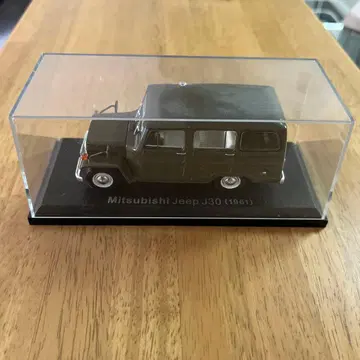 미쓰비시 지프 J30 (1961년) 미니카