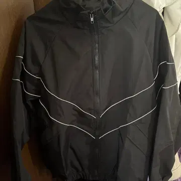 Ressaca 블랙라인 디자인 점퍼