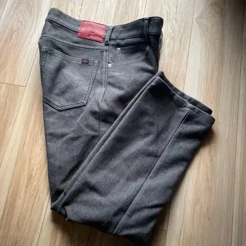 EDWIN JERSEYS의 따뜻한 데님 팬츠