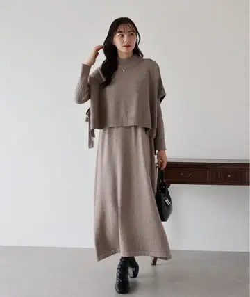 브라운 니트 원피스 긴팔 사이드 리본 포함