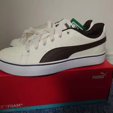 미사용 새상품 푸마 스니커즈