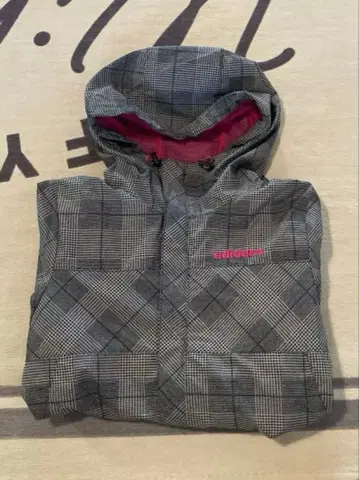 아디다스 체크 무늬 스포츠 자켓 S 사이즈