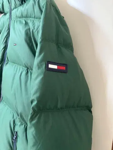 타미힐피거 다운 그린