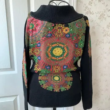 Desigual 데시구알 다채로운 무늬 터틀넥 긴팔 니트