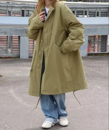 올리브색 모즈 코트