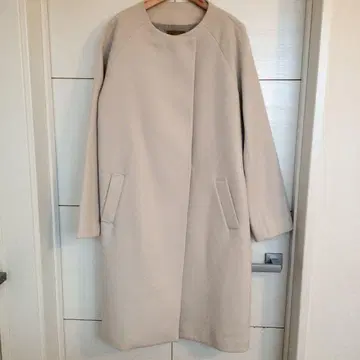 어반리서치 로쏘 베이지 롱 노카라 코트 M