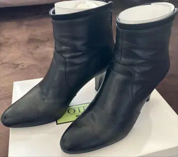 마드라스 madras / 천연 가죽 숏부츠