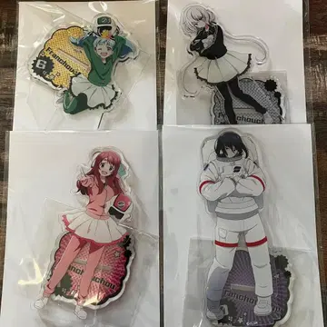 특대 사이즈! 좀비 랜드 사가 이마리만 불꽃축제 아크릴 스탠드 4체 세트