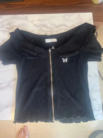 Fancy Club 블랙 반팔 상의 화이트 상의