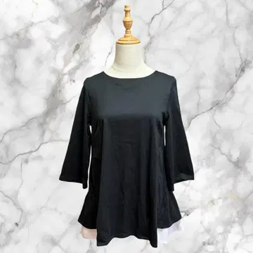 [ 새상품급 ] Sono 소노 플레어 프릴 페플럼 상의 블랙 [ 1 ]