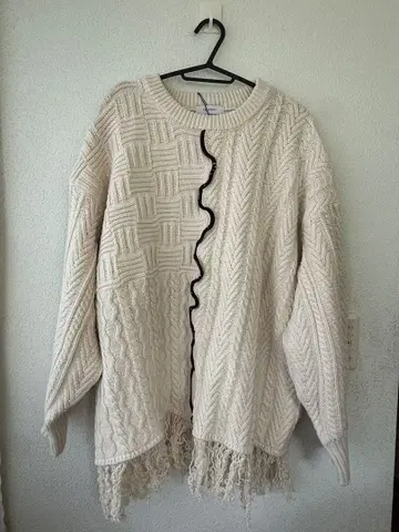아이보리 오버 사이즈 니트 스웨터 사이즈 F