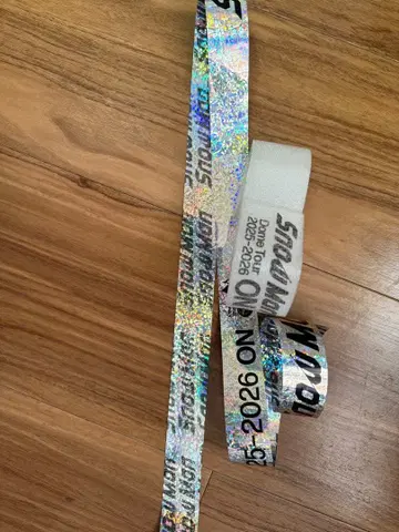 SnowMan 라이브 투어 2025 ON 은색 테이프 음표 깃털 세트