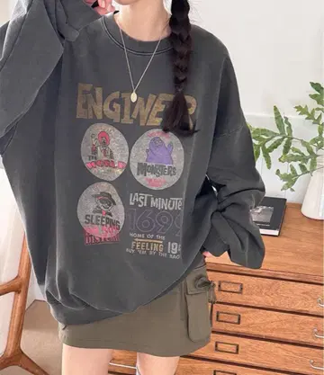 맥도날드 피그먼트 맨투맨 차콜